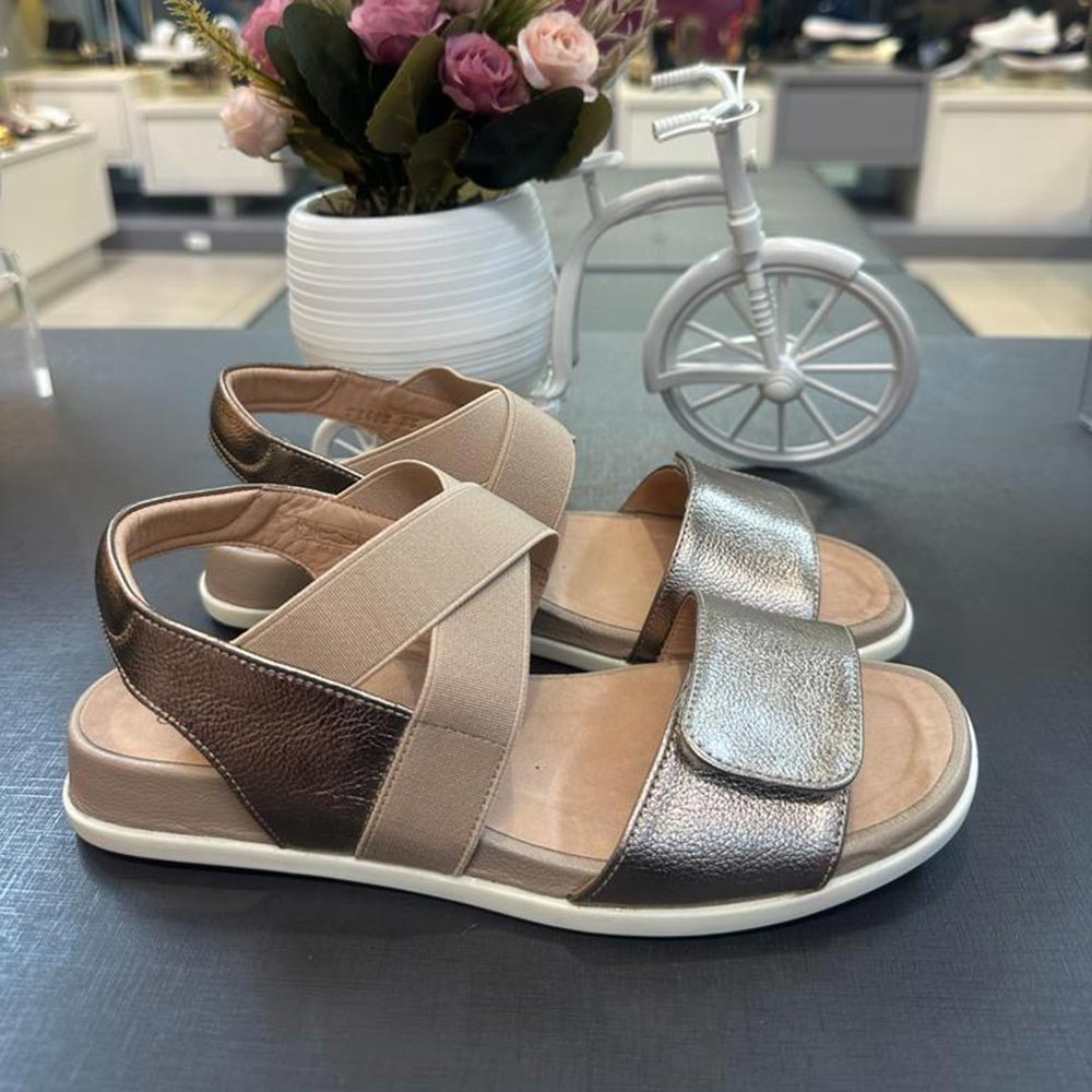 Sandália Feminina em couro Antistress Ajustável