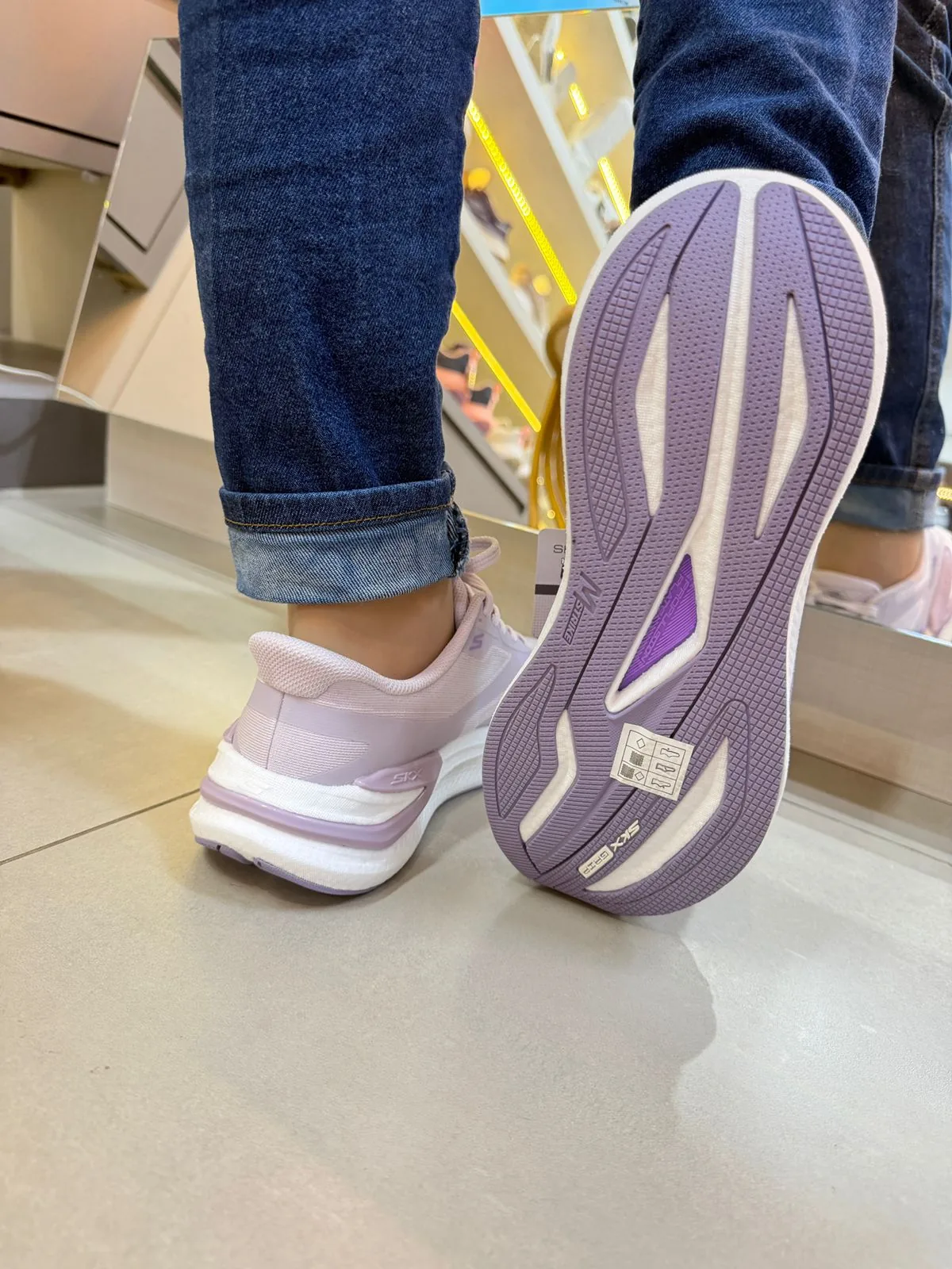 Tênis Feminino Skechers Consistent Pro Slip-ins