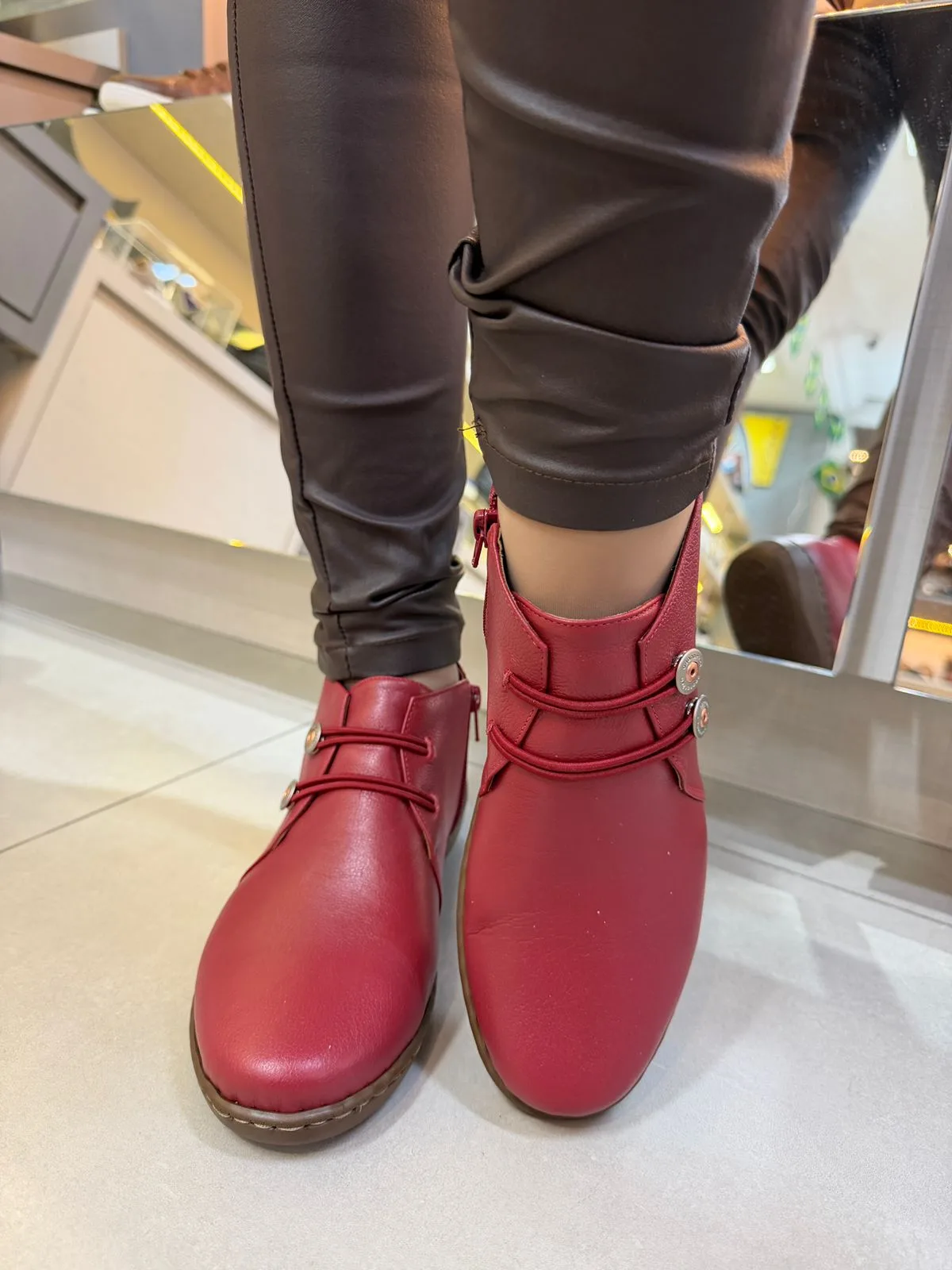 Bota Feminina Antistress Anatômica em Couro Opananken